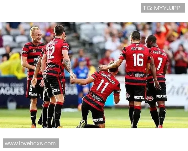 亚特兰大联与奥兰多城激战正酣比分悬念不断引人关注