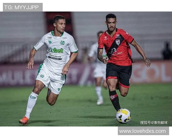 蒙特维多国民队与米内罗竞技激战正酣谁能夺得胜利的荣耀